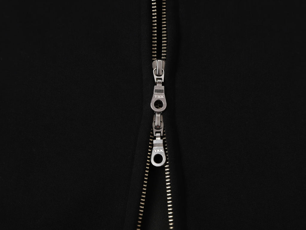 ESSENTIAL ZIPPER BLACK HOODIE