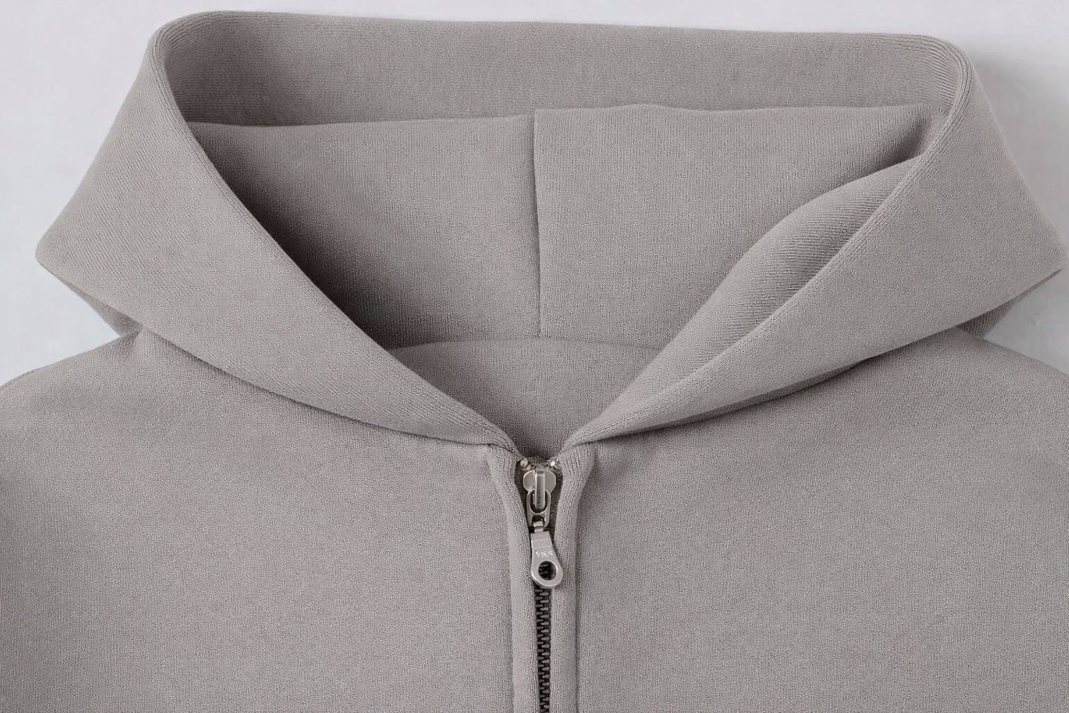 ESSENTIAL ZIPPER SMOKE HOODIE